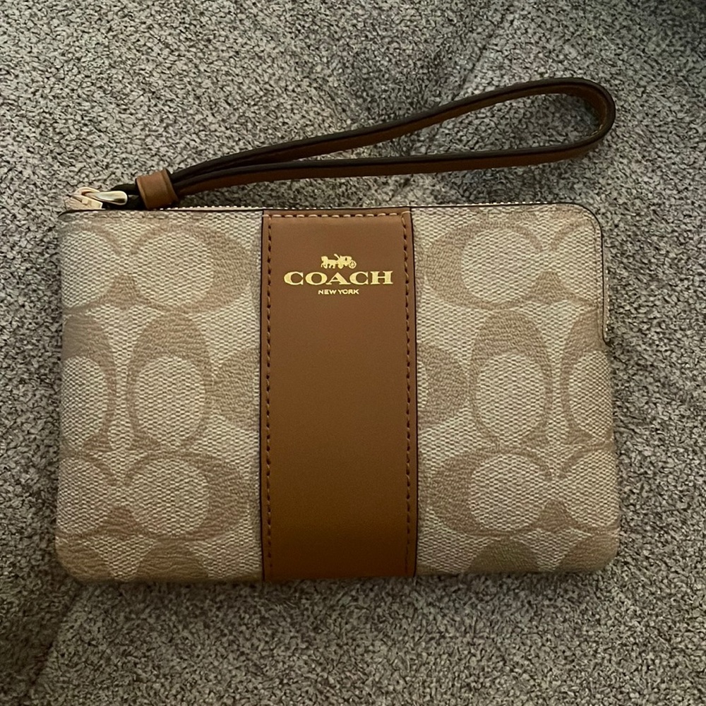 New coach wristlet